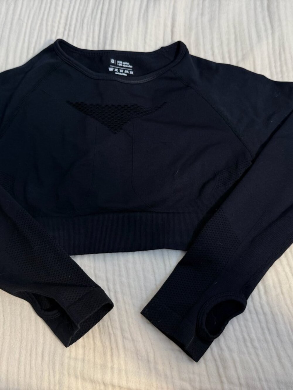 Black Cropped Long Sleeve Athletic Top With Thumbholes - Sz S